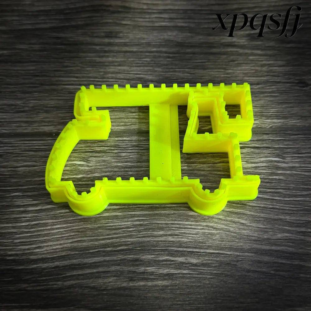 Bucket Truck Sandwich Cutter - Sandwich cutter