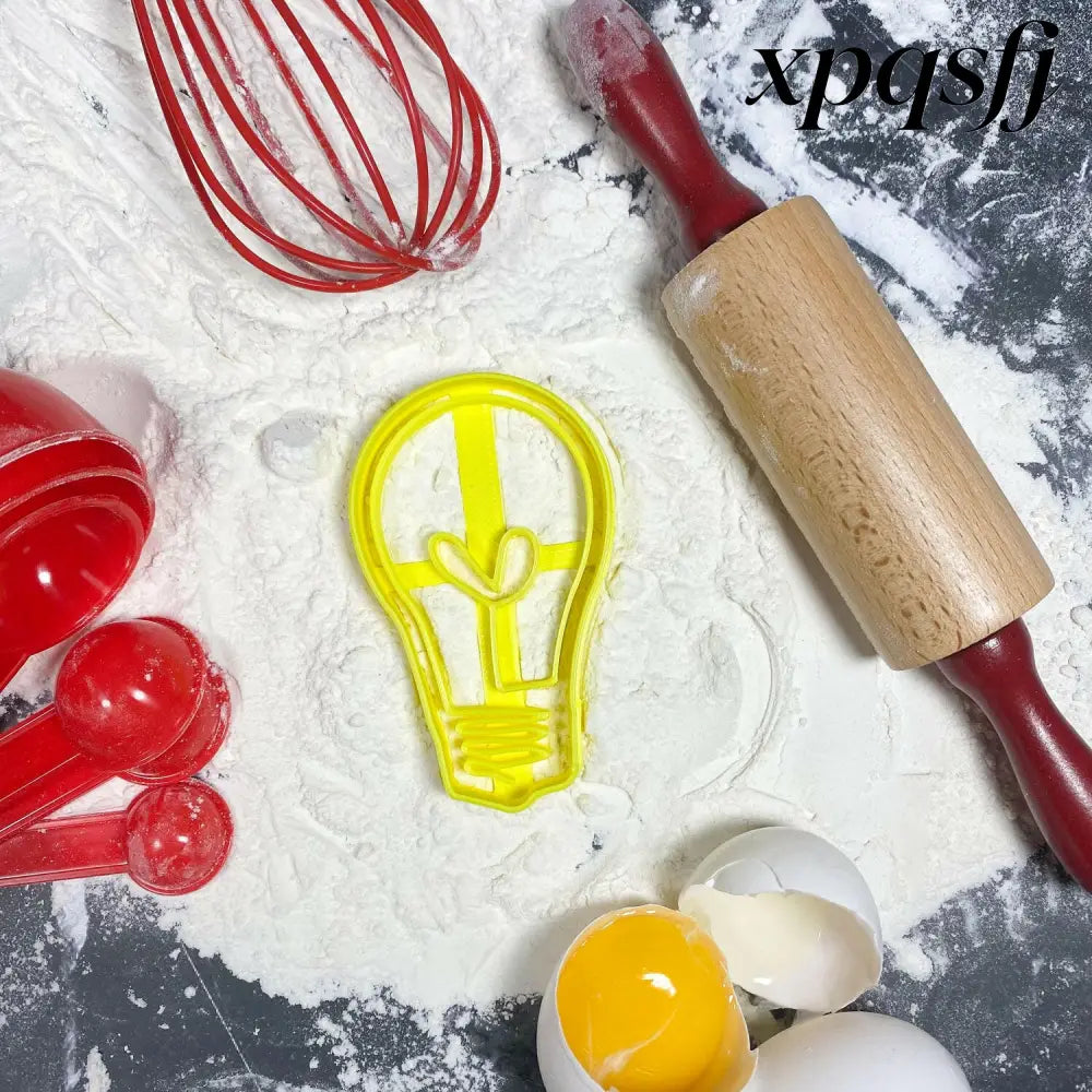 Lightbulb with Heart Cookie Cutter - USA Made - Cookie Cutters